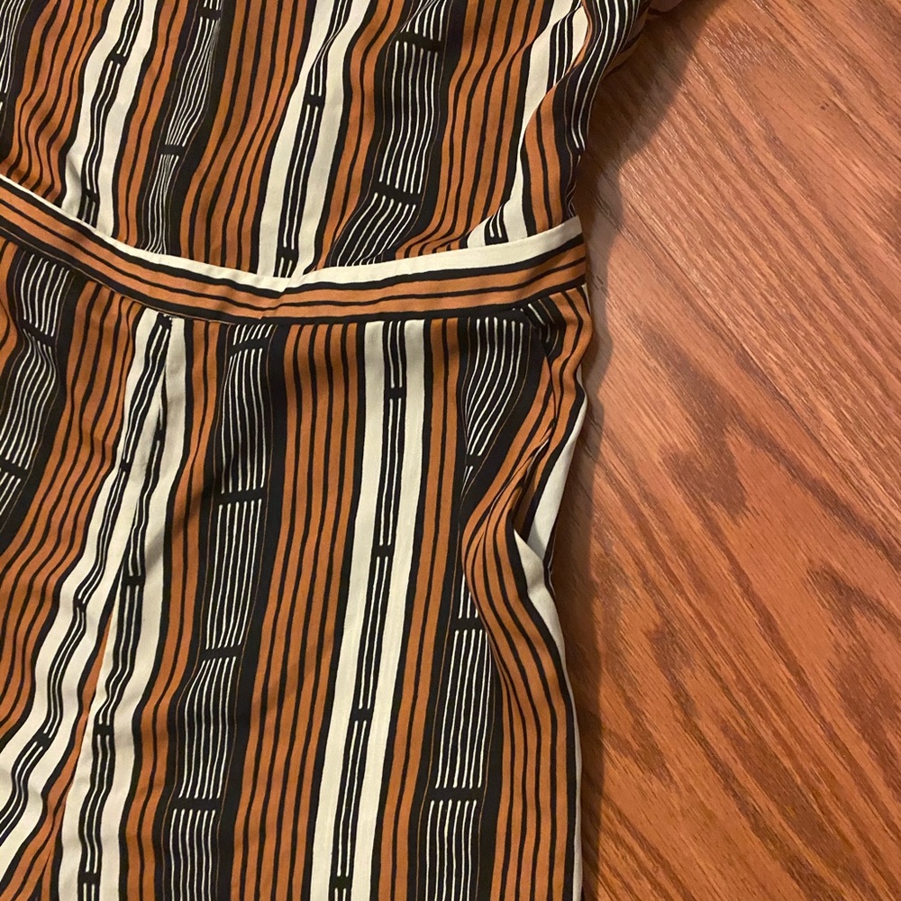 FOREVER 21   Sleeveless jumpsuit medium - Picture 4 of 9